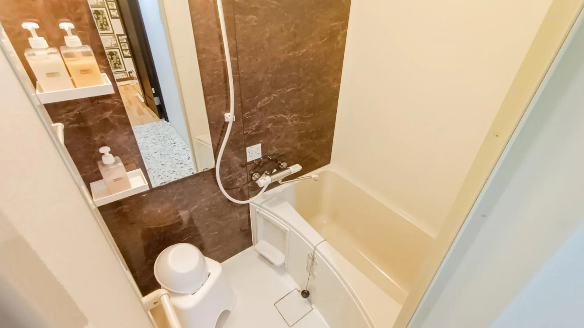 Usj 2 Stops, Umeda&Dotonbori 8Mins, Ninja Style Sv1 Osaka Guest house